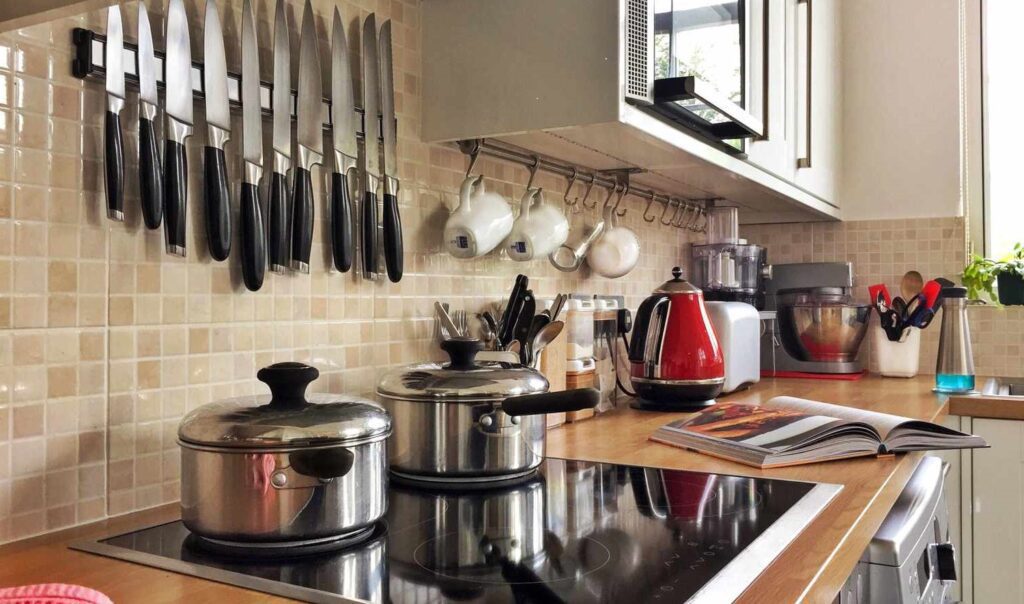 Expert Guide to Properly Cleaning and Organizing Your Kitchen: 19 Expert Tips